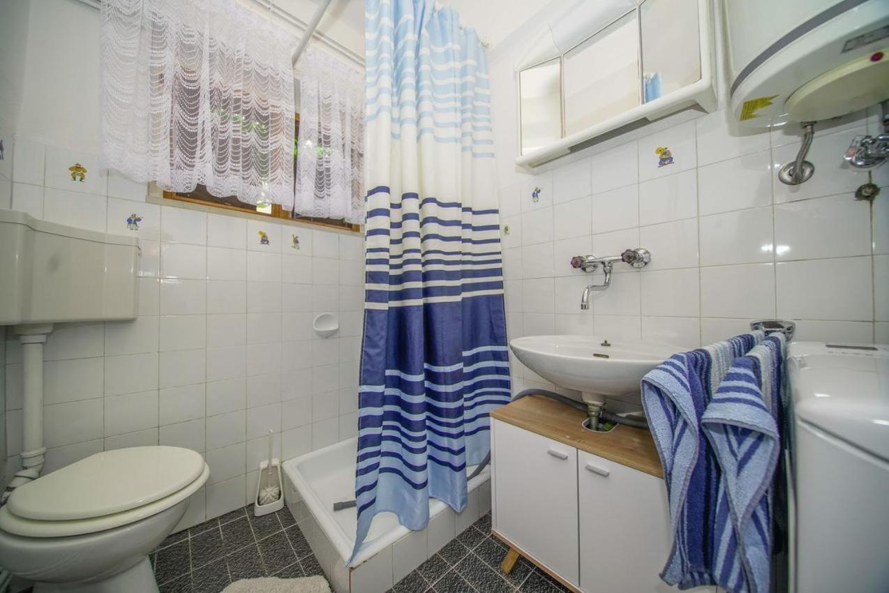 Apartman Mate Splitska Eksteriør bilde